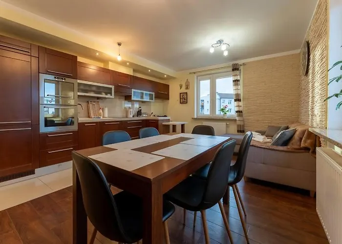 Rodzinny Dla 6 Osob - Funkcjonalny - Space *